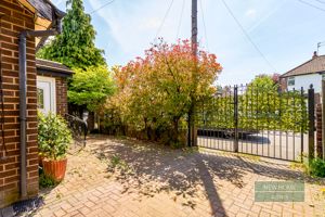 Photo 1- click for photo gallery